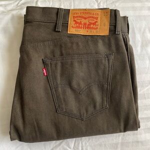 NWOT Levi’s 501® Men’s Button Fly Jeans Dark Brown Regular Fit 38x32